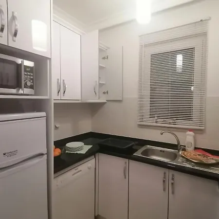 Seaside Residence, Villa Gül, Denize sıfır, 3 Yatak odalı , 6 Kişilik ,Triplex Site İçerisinde Havuzlu Villa